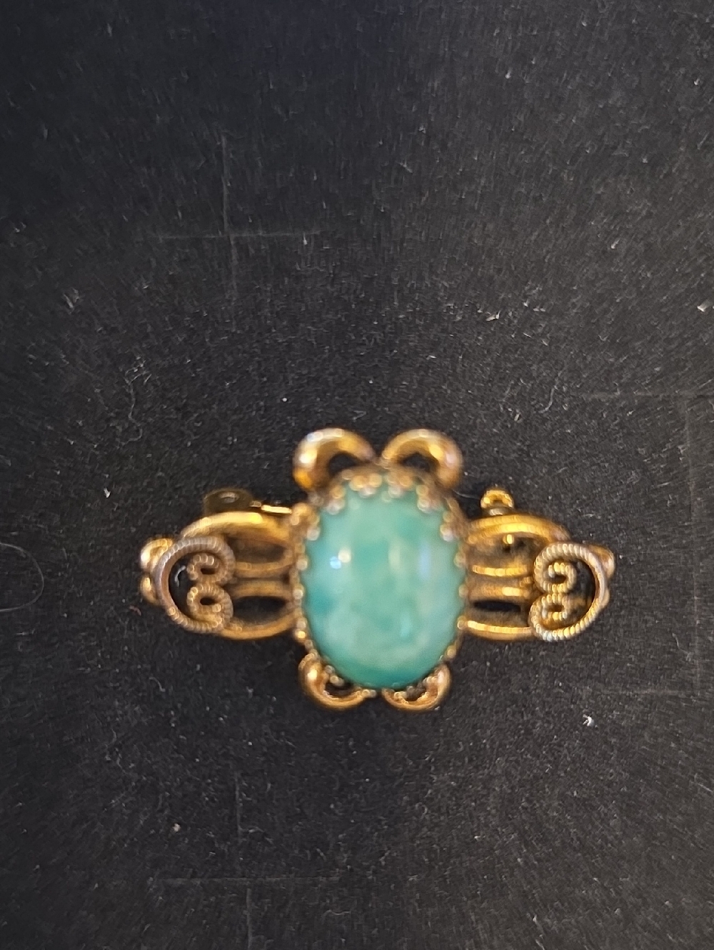 Antique Victorian Oval Green Chrysoprase Stone Intricate Scrolling Details Gold